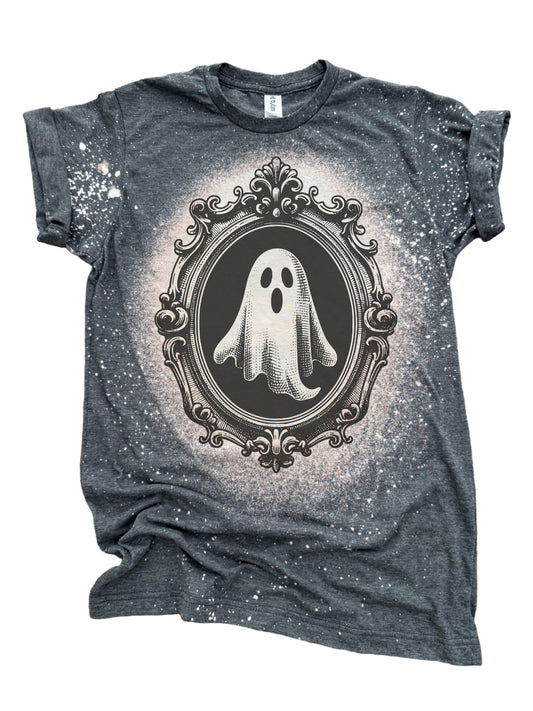 👻 Victorian Ghost – Bleached Gothic Halloween Portrait Tee 🖼️