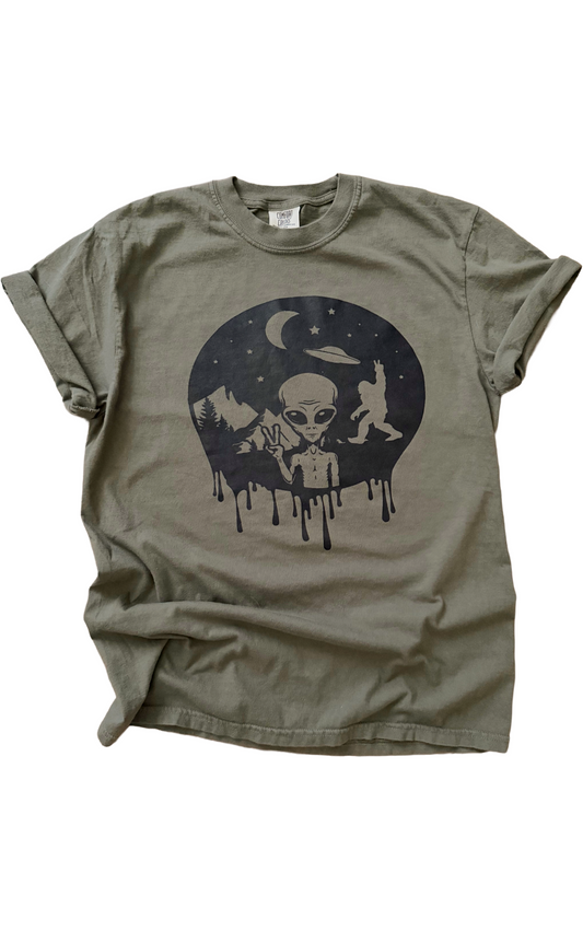Aliens + Cryptids Tee